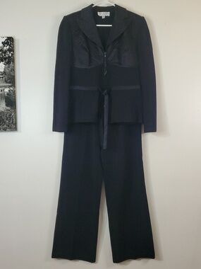 Vintage St.John Evening Black Sweater Knit Suit Size 10 Pants & Jacket
